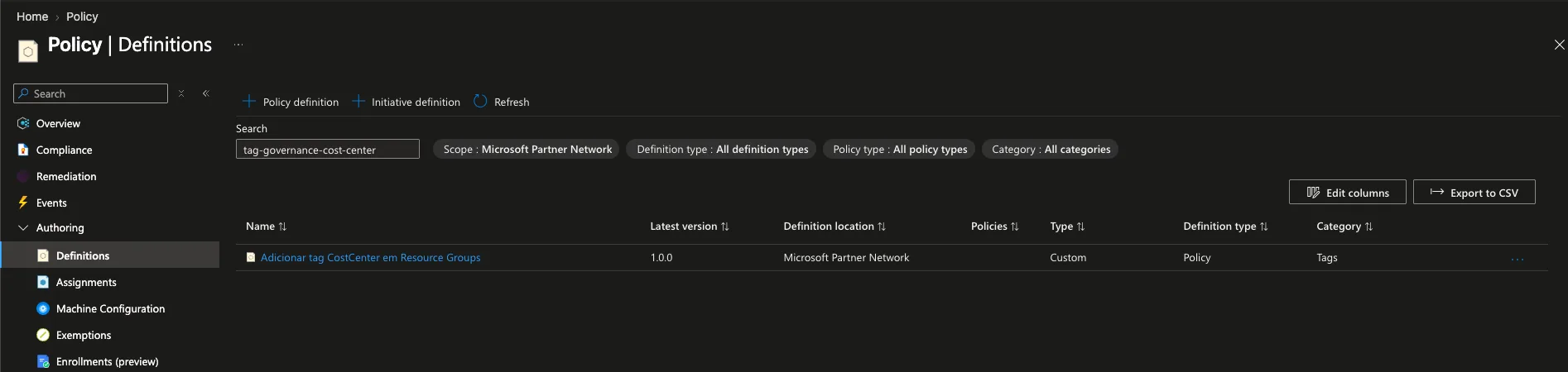 Governança de Tags no Azure com Terraform: Azure Policy Definitions mostrando a policy custom Adicionar tag CostCenter em Resource Groups